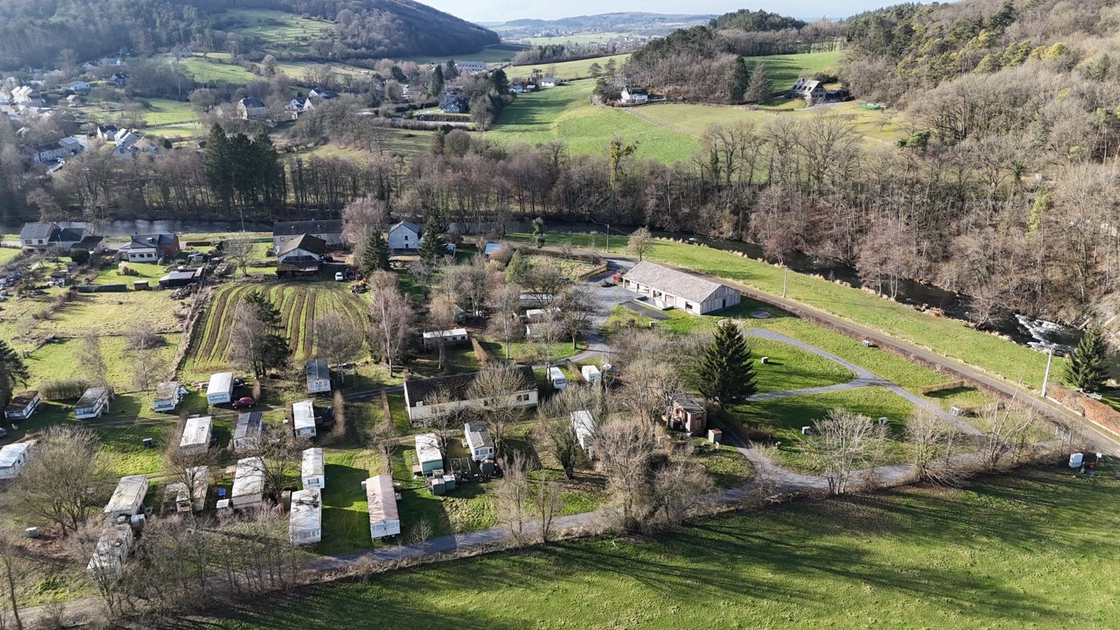 Emplacement saisonnier au Camping aux Cailloux
